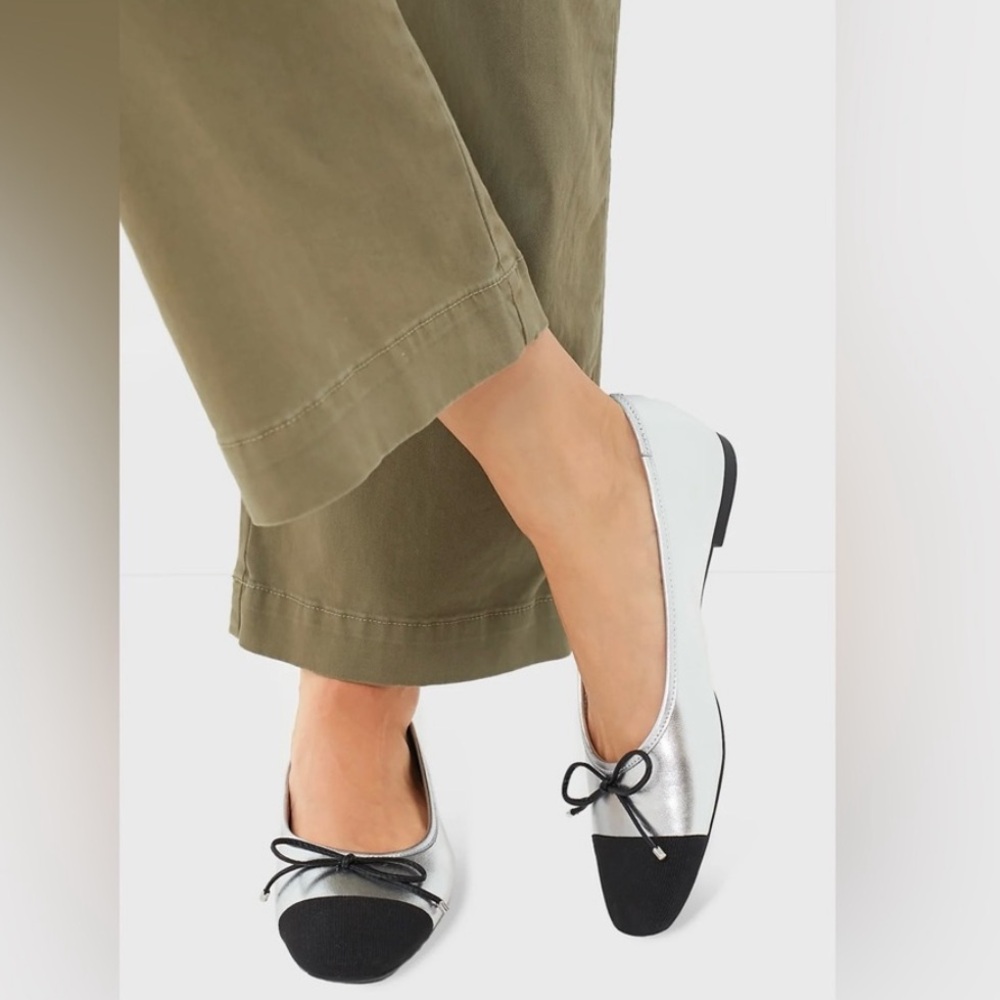 Schutz Arissa‎ Metallic Silver Black Toe Cap Women's Flats shoes Size 7.5 7 1/2